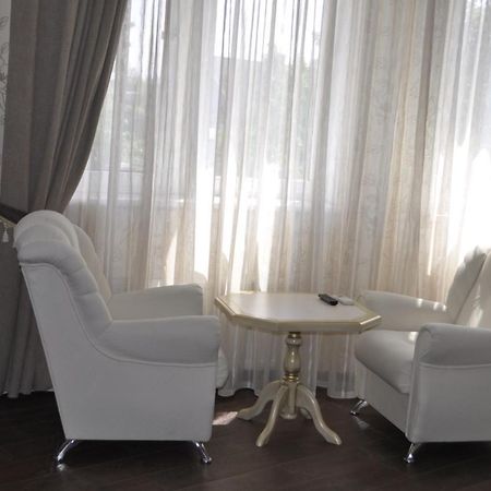 Guest House 12 Mesyatsev Τσορνομόρσκ Εξωτερικό φωτογραφία