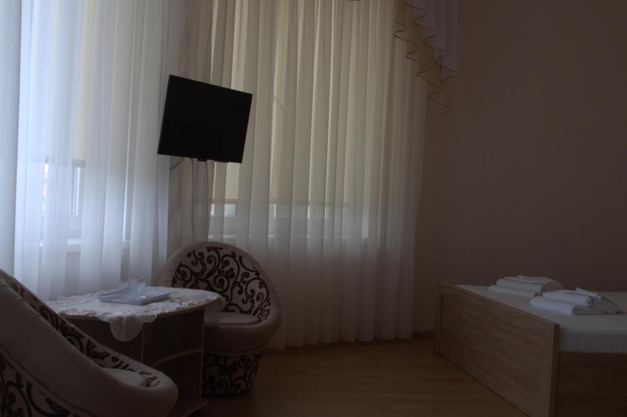 Guest House 12 Mesyatsev Τσορνομόρσκ Εξωτερικό φωτογραφία