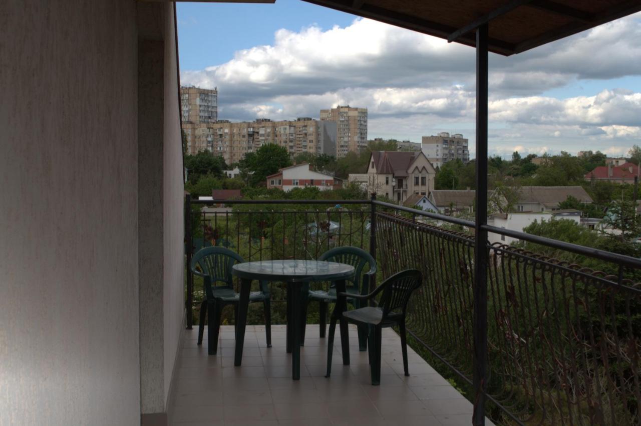 Guest House 12 Mesyatsev Τσορνομόρσκ Εξωτερικό φωτογραφία