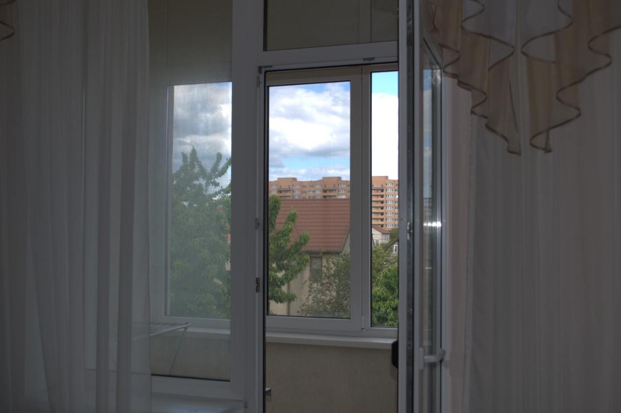 Guest House 12 Mesyatsev Τσορνομόρσκ Εξωτερικό φωτογραφία