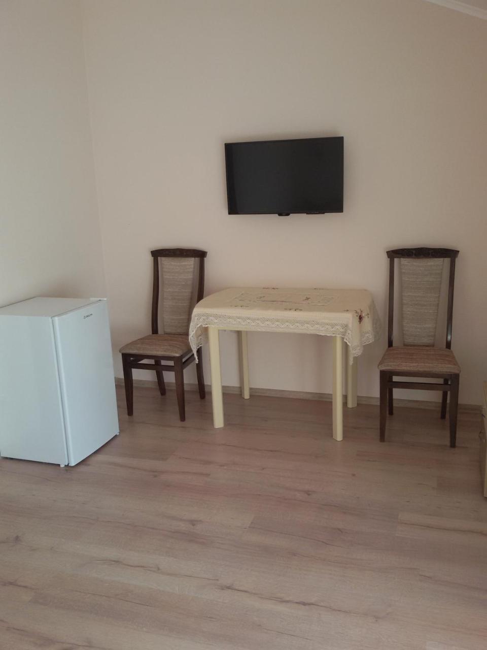 Guest House 12 Mesyatsev Τσορνομόρσκ Εξωτερικό φωτογραφία